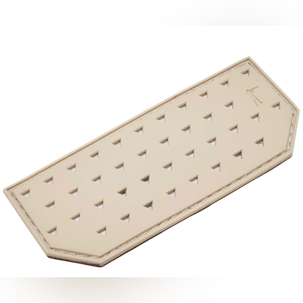 Ball And Buck Fly Patch - Holds 35+ Flies New Versa Attachable Fly Patch System